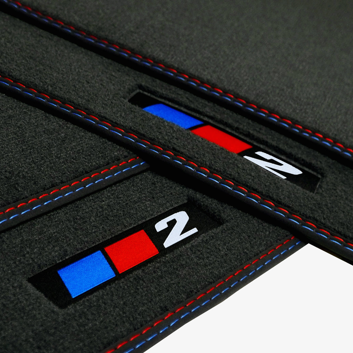 Dywaniki welurowe do BMW Serii 2 Coupe 2013-2021 – F22, F87 – 2 Logo