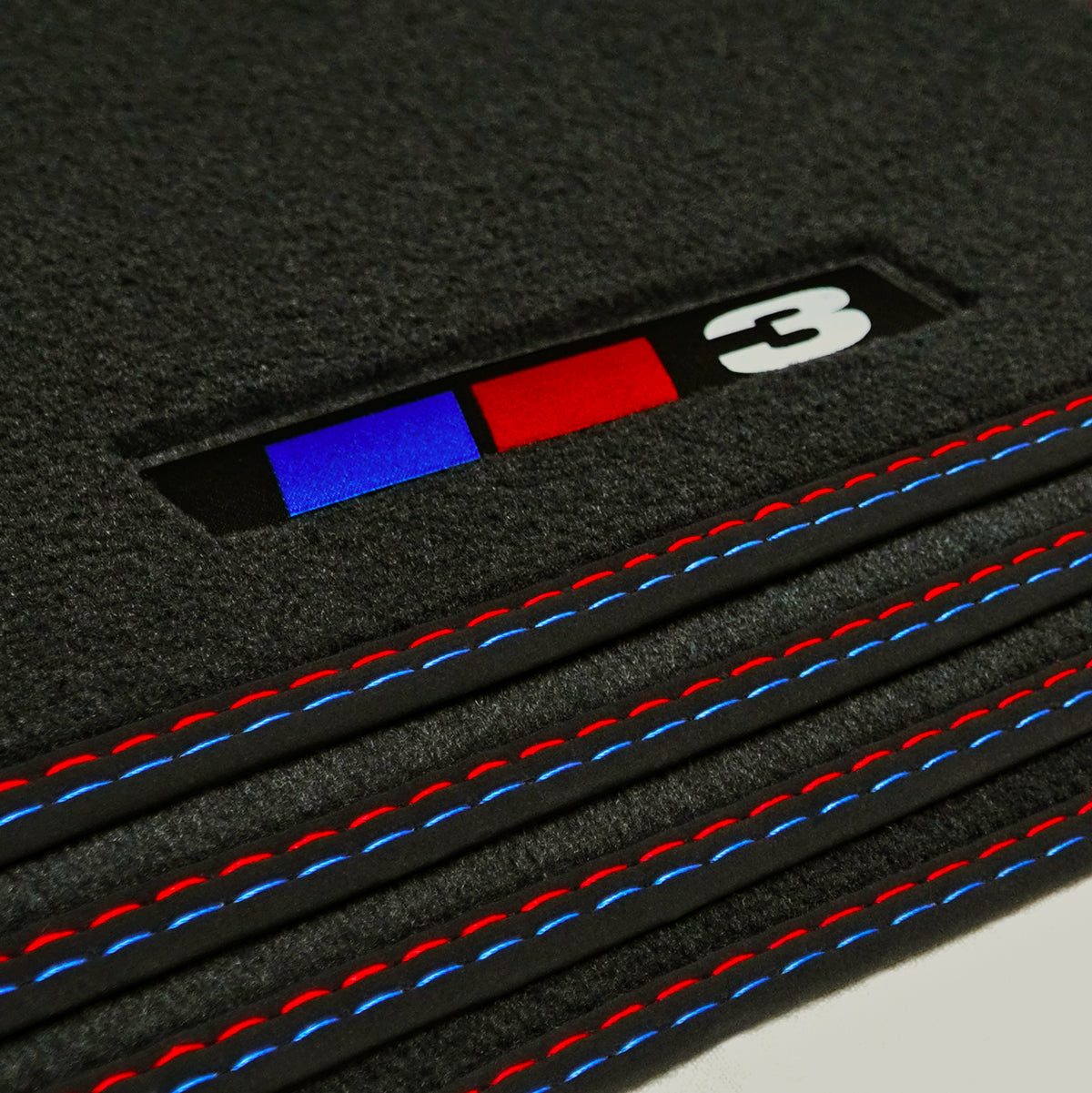 Dywaniki welurowe do BMW Serii 3 Cabrio 1985-1993 – E30 – 3 Logo