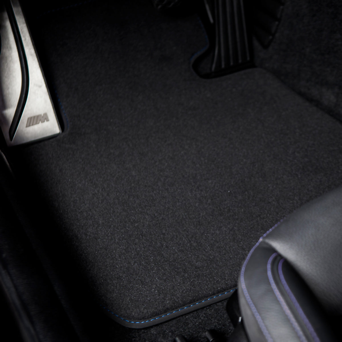 BMW i3 Velour Floor Mats 2013-2022 – Blue Stitching