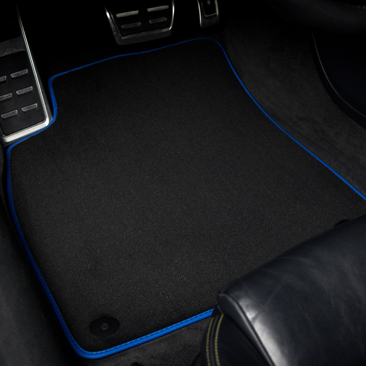 Dywaniki welurowe do Volvo S40 & V50 2003-2012 – Niebieskie obszycie