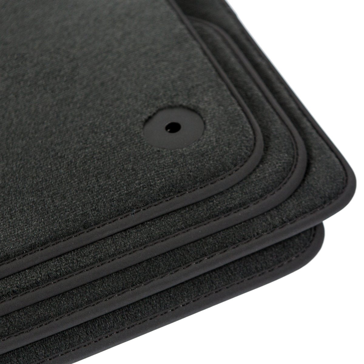 Audi Q3 Velour Floor Mats 2018-2025 – F3 – Black